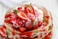 Strawberry Shortcake Greek Yogurt Flapjacks