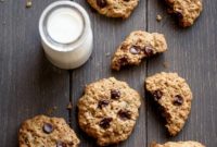 Chewy Flourless Peanut Butter Chocolate Chip Oatmeal Cookies