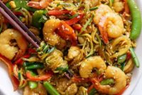 Singaporean Chicken Zoodle Stir Fry