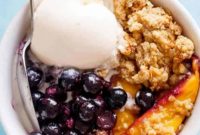 Sunshine Mango Blueberry Crumble