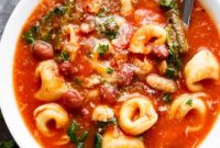 Comforting Crockpot Tortellini Minestrone