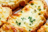 Warm Garlic & Cheese Perfection