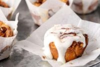 No-Rise Chocolate Chip Cinnamon Buns