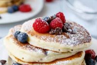Greek Yogurt Berry Chocolate Chip Cloud Cakes