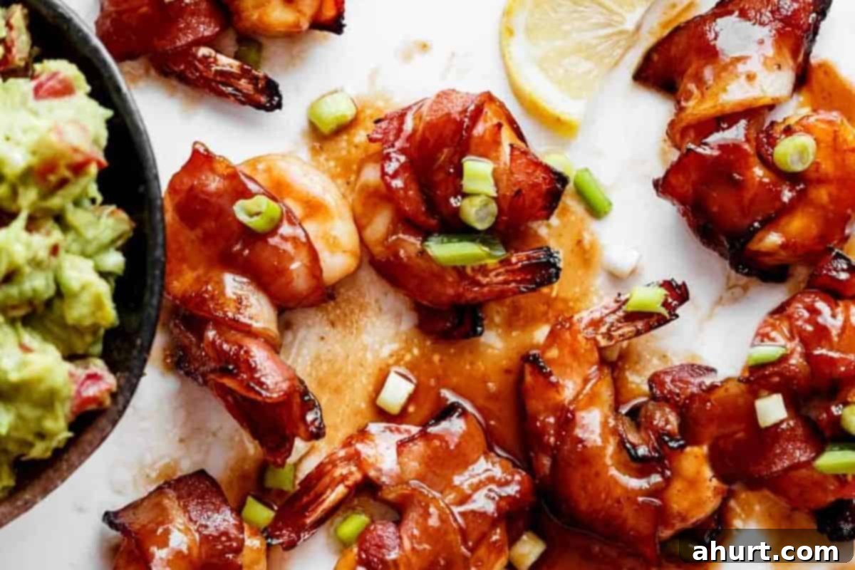 Irresistible Bacon-Wrapped Prawns 10 Drizzle with the reserved sauce and serve the bacon wrapped shrimps with guacamole.