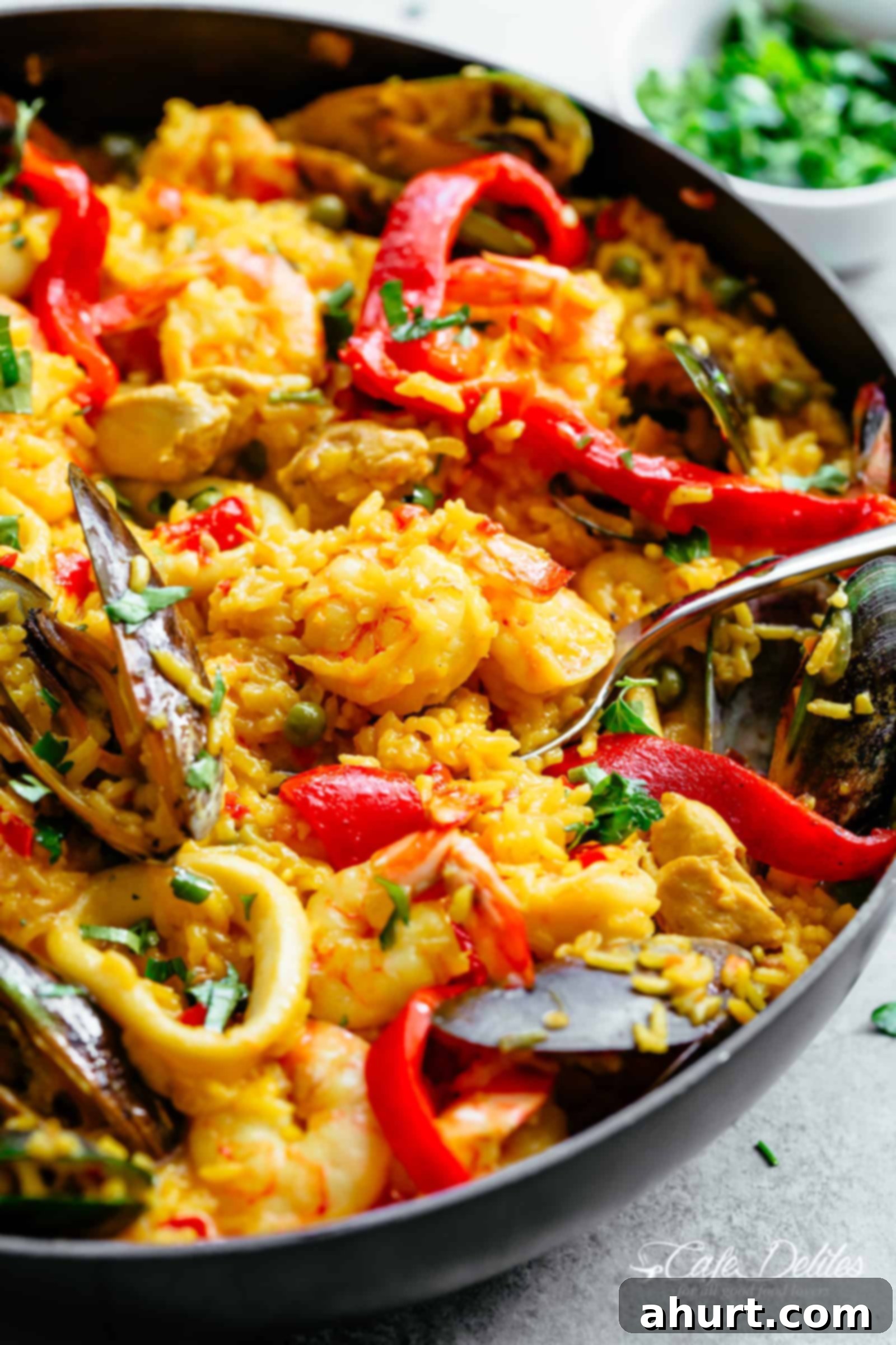 Paella Perfection 12 Classic Spanish Paella in a pan