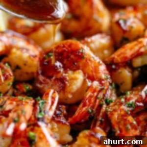 Honey Garlic Shrimp 10 Pouring sauce on shrimp