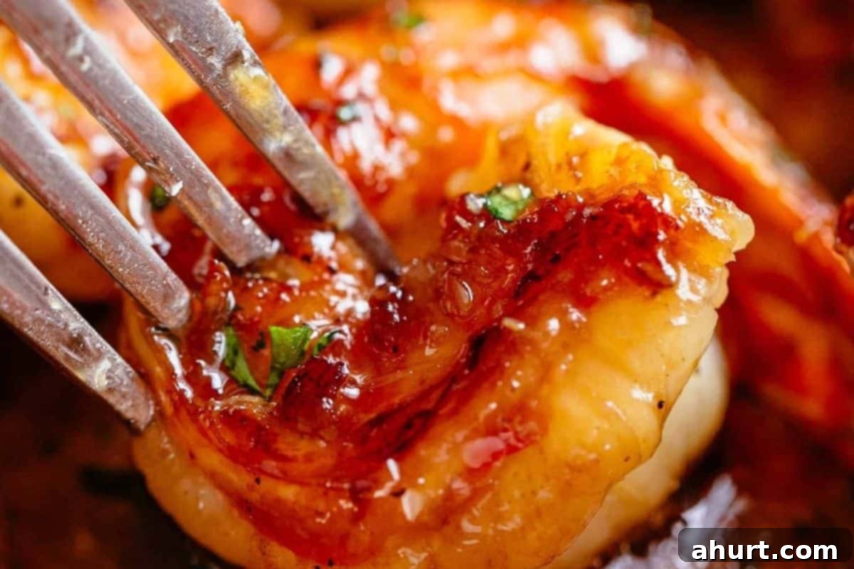 Honey Garlic Shrimp 8 Return all shrimp to pan. Pour in the reserved honey garlic butter and toss until evenly coated.